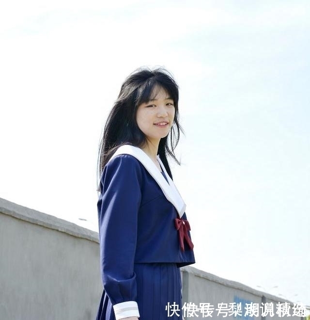 手指|这些女孩不靠妆容和整形，“动一动手指”就能美若天仙
