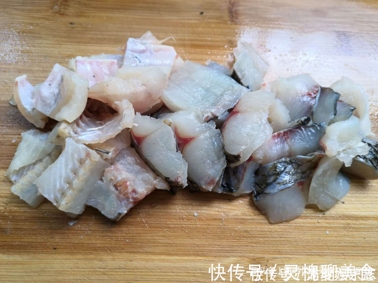 鱼尾|正宗剁椒鱼片的做法,三个要点要记牢,鱼肉鲜美一点没有土腥味