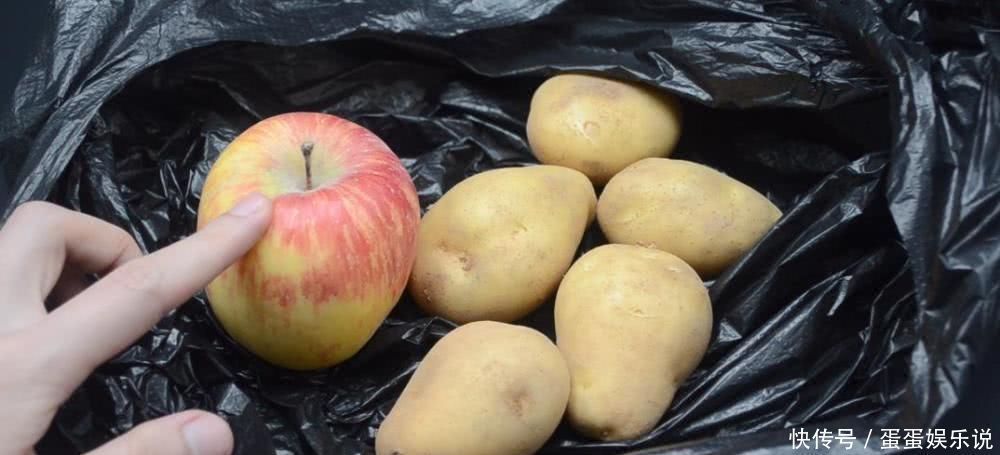 今天才知道，原来保存土豆这么简单，放半年不发芽不干瘪，真实用