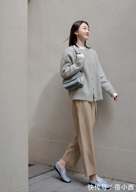 条纹衫 春天不一定穿衬衫才好看,穿针织衫搭配半身裙,裤子照样时髦高级