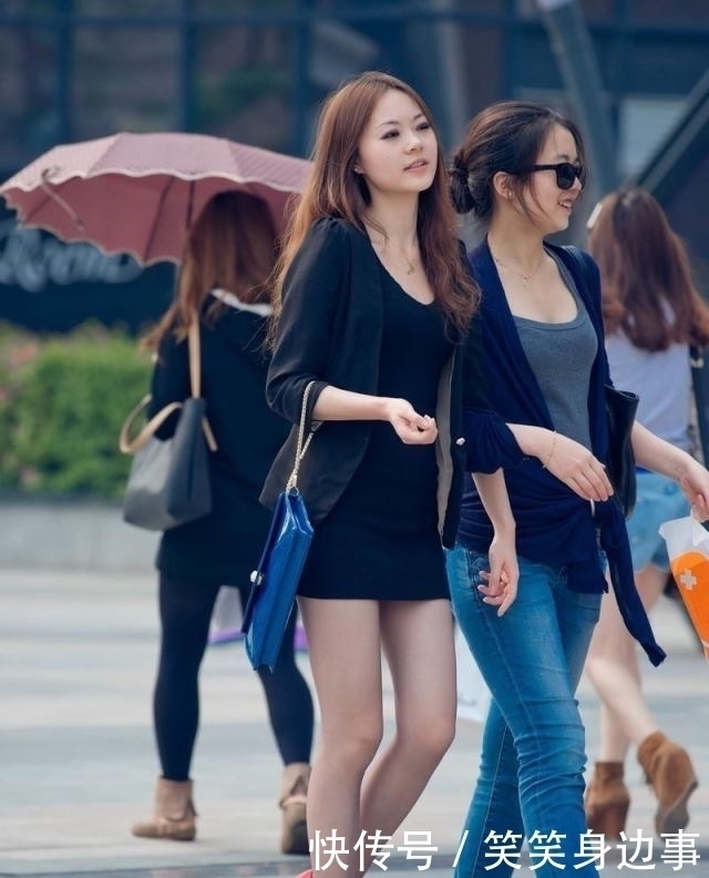 魅力|街拍气质美女白领,自信秀出美腿,一颦一笑都散发出无穷魅力