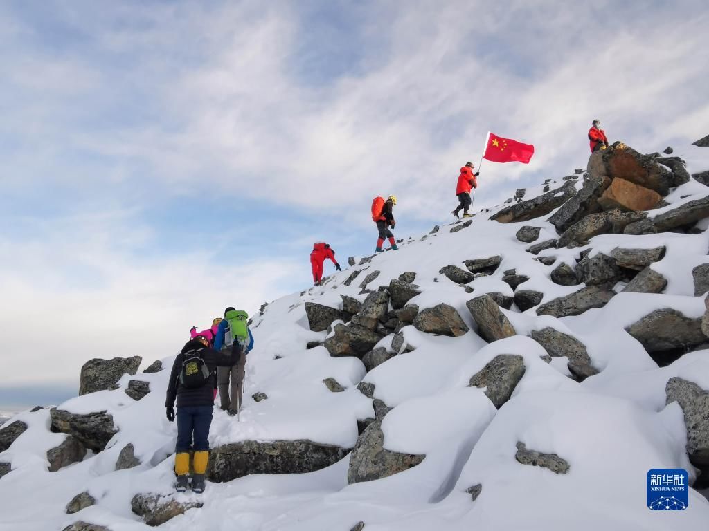 登顶者|百余名山友相聚四川三奥雪山