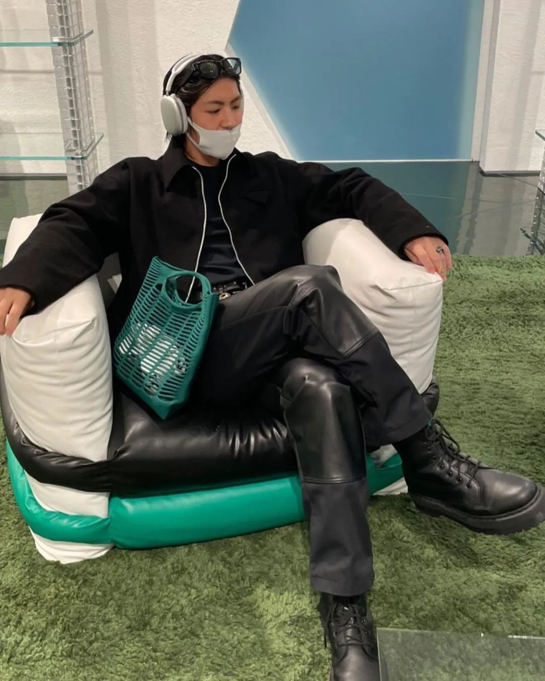 单品|秋来了，Vibe 到了，“祖师爷”带着天价联名 Vibe 必备单品强势回归？