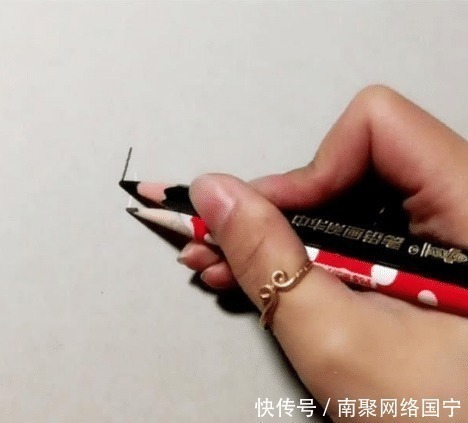 美术生!美术生随意画个520,开始不知道在干嘛,画上阴影后厉害了!