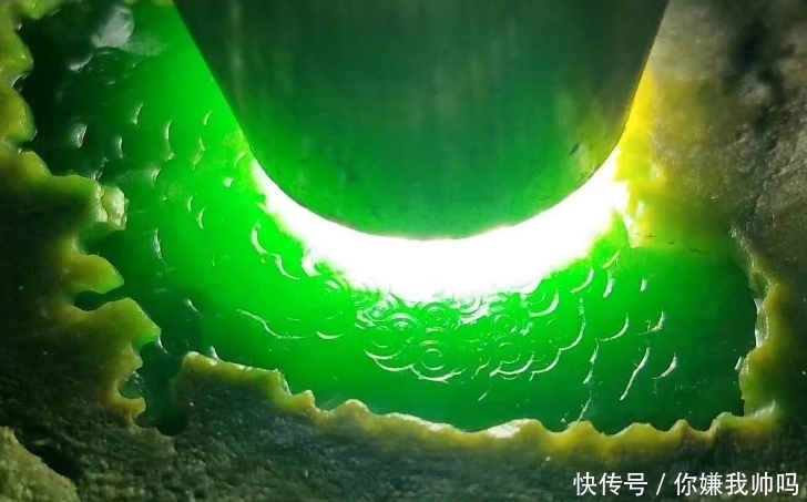 绿色|这样的奇石看到后真的好惊艳啊!