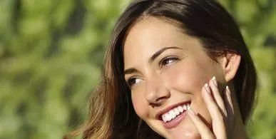 真正能够抗衰老的办法，不是敷面膜、涂护肤品，而是做3小事