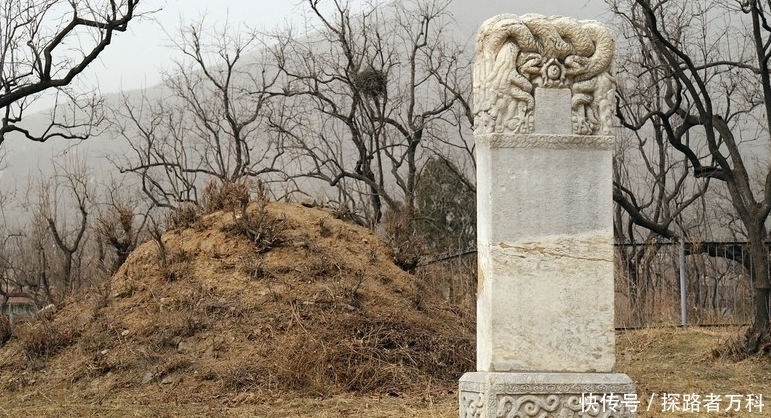 皇后|土匪拿皇后凤冠对新娘说:老婆你戴上,刚出来的,不久全家就丧命