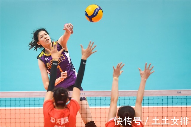津苏|开打!上海女排或提前收获铜牌,黄金档津苏大战,天津占尽优势
