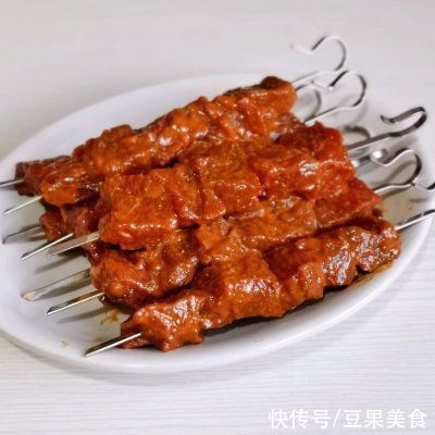 孜然牛肉串好吃下饭的小秘诀,快快学起来