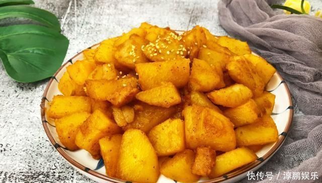 我和老爸的午餐,2个人2道菜有荤有素,老爸2碗米饭都没够吃