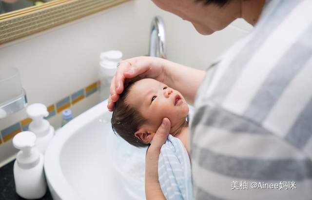 建议|天一冷就不知道该不该给娃洗澡？冬季洗澡注意事项，建议家长收藏