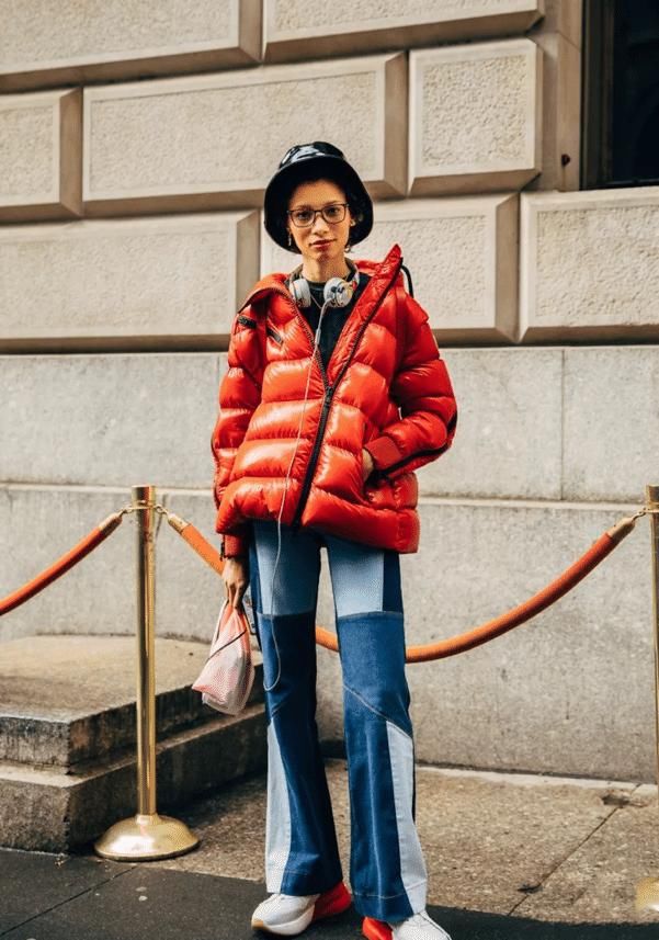 穿羽绒服时，只知道黑色？2021的“流行色”来了，时髦显高级