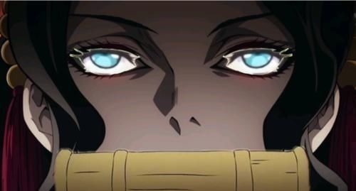 岩柱|鬼灭之刃当全员咬竹子炭治郎很萌,岩柱在哭,他却很像祢豆子