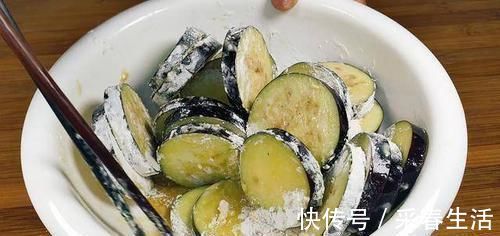 椒盐茄子|我家茄子从不炒着吃，淋入3个鸡蛋，比吃肉还香，上桌瞬间被扫光