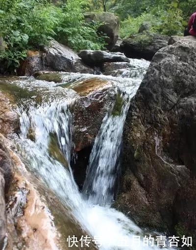 河南这个原生态景区，千瀑竞流风景秀丽，还免门票！