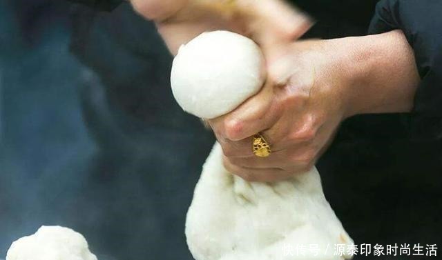 冬天,记得给孩子做它吃,软糯香甜还补钙,做法简单,5分钟做好