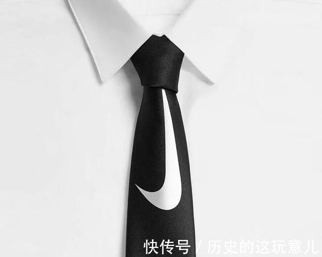 高跟鞋 Nike的野生设计师有毒!Nike的野生设计师有毒!