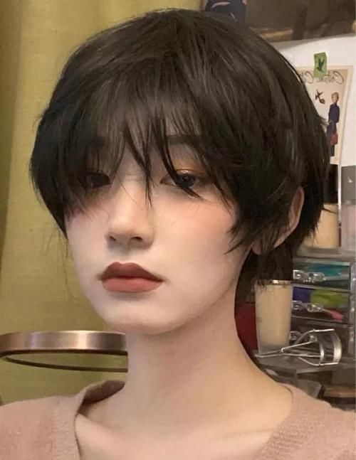 2021具有代表性的发型：一刀切气质A，撕漫发型小个子太合适！