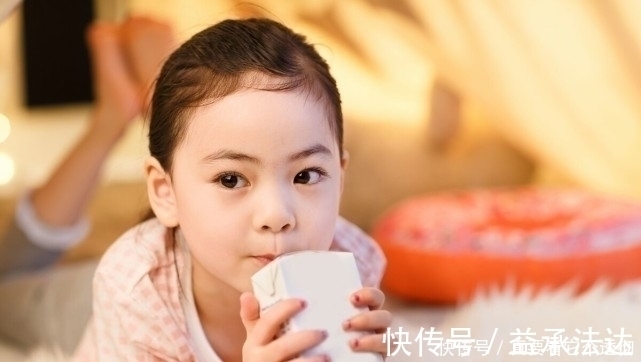 内分泌|儿科专家:不只是游泳能帮助孩子蹿个,坚持2个习惯,孩子半年长高9厘米