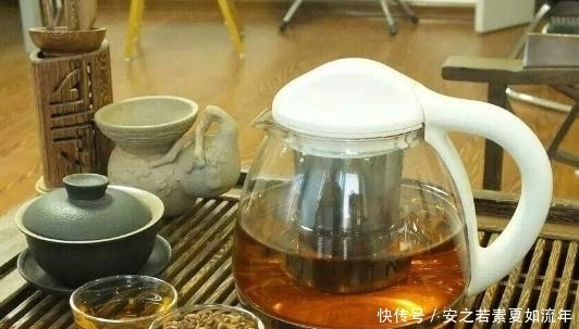 蒲公英根茶是味很好的饮品，但它的这些饮用误区你知道么？瞅瞅