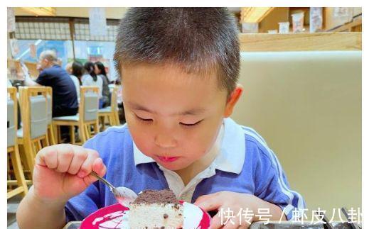 儿科医生|儿科医生呼吁停止食用,比辣条还伤发育,提醒爸妈:趁早撤下饭桌