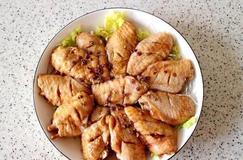 每次做此菜,筷子就没离开过,入味又解馋,好吃到停不下来