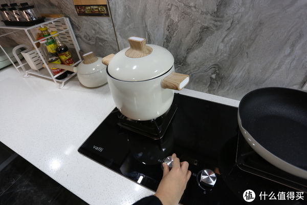 灶具|厨房装修必看，烟机灶具选购要点！华帝i11142+i10073B套装体验分享