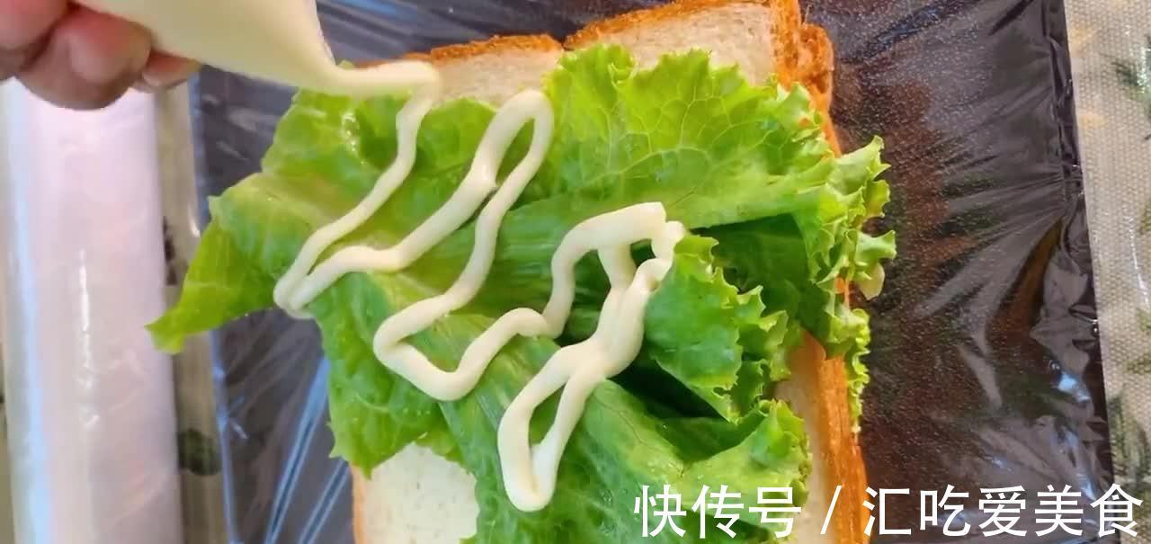 中式三明治的做法,食材搭配丰富营养价值高,早餐值得一试!