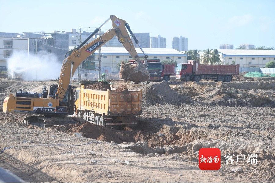 采访团走进三亚文化中心项目：热火建设中的城市文化“新地标”|海南网媒行 | 文化中心