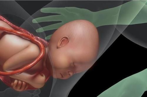 阶段|孕妇分娩时胎儿在做什么?妈妈不是一个人战斗,宝宝的行为很暖心