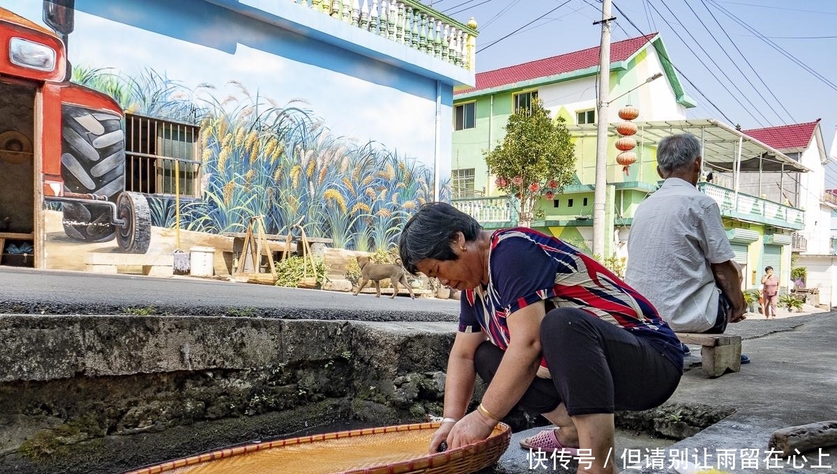 德兴大茅山，天然的避暑胜地，山下还藏着一个“彩虹童话村”