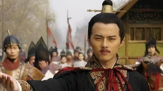 护体|刘彊为何能逃过废太子死亡陷阱德才兼备，让他建三道护体金刚