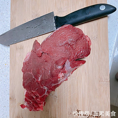 牛肉|那一碗令人神往的红烧牛肉炖萝卜