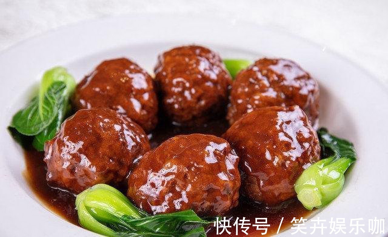 做法|淮扬名菜狮子头,做法虽然简单,吃起来却是让人回味无穷