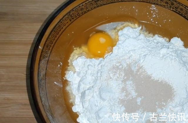 不加泡打粉，不用巩，教你做健康油条，2个关键步骤，蓬松又酥脆