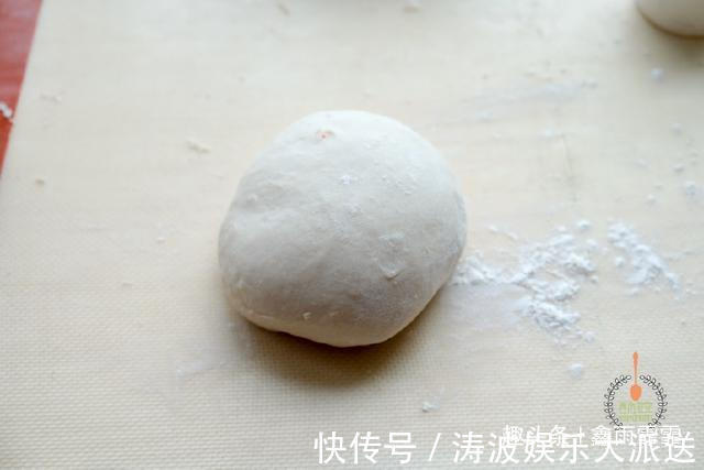 面团|葱油饼最好吃的做法，又香又软，一分钟一个，看看你喜欢吃不