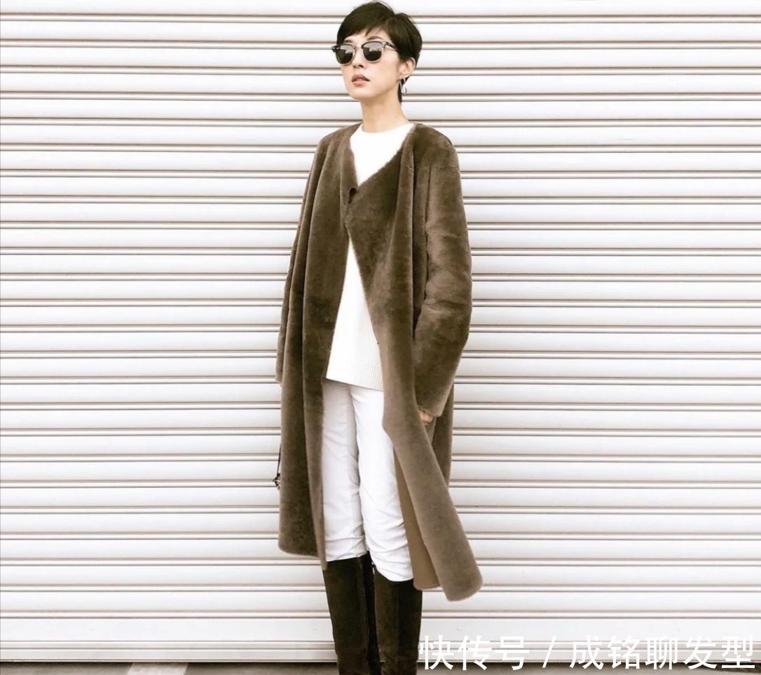 知性|最适合四十多岁女人的极简穿搭,知性优雅又高级,时髦又显气质