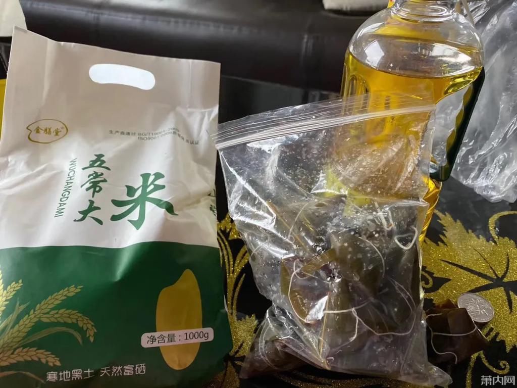 年轻人|实拍曝光野鸡旅游团骗局！简直不要脸！专割中老年韭菜！