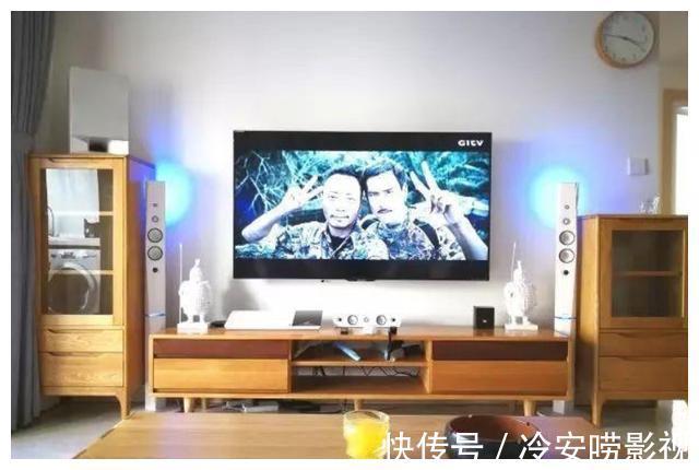收纳|71平简约装修,玄关砌了半堵墙,没想到如此实用,全屋刷白也好看