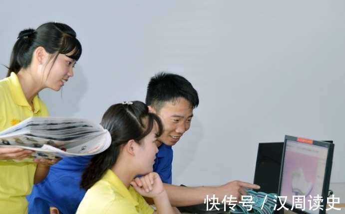 超短裙 朝鲜女孩,长在高跟鞋上的美丽