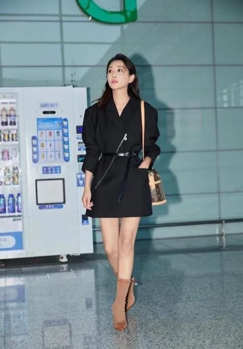 单品|美女的魅力气质很重要，简单的单品只要搭配得当，就能更上一层！
