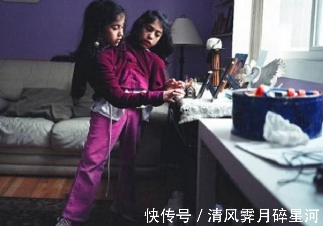 双胞胎|美国“连体姐妹花”,曾被专家预言活不过3天,如今已准备上大学