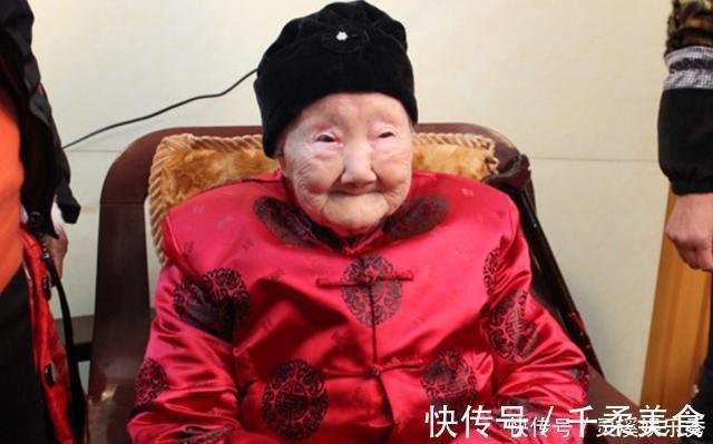 长寿|近千名百岁老人的调查结果，长寿人的共性，并非运动，或是这5点