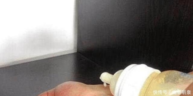 冲泡|“冲奶粉水温别高于50度”,商家放言被网友喷惨:你有孩子吗?