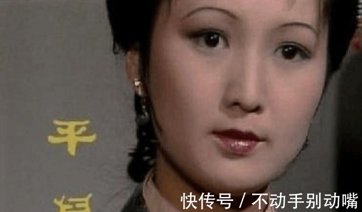 丫鬟&《红楼梦》中的平儿, 除了是王熙凤的丫鬟外, 另一个身份看了让人脸红!