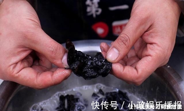 干木耳|泡木耳只加水就错了,饭店常加这2样,2分钟泡开、木耳又大又软