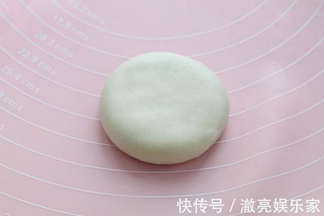 自制传统中式糕点，无需黄油也能层次分明，咬一口酥得掉一地渣！