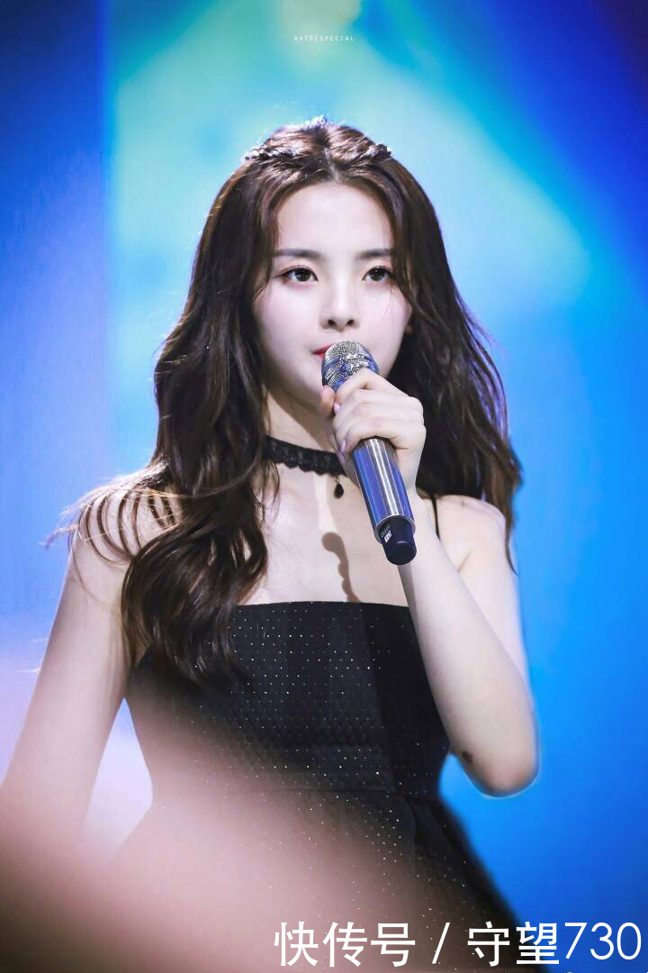 杨超越跑调把胡彦斌感动哭了,而肖战的表情却把网友笑哭了