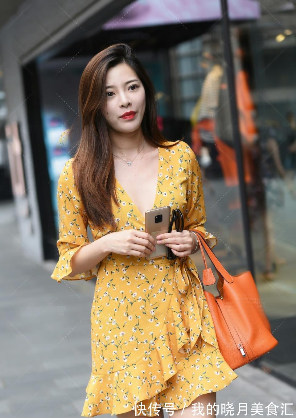 九分裤|裙子怎么选颜色,除了纯色还有碎花,穿出浪漫的气息美的活力