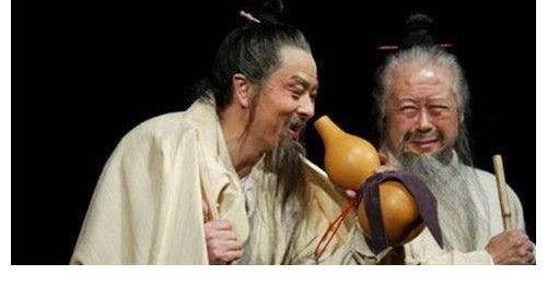 李云&旅游是很费钱的，李白一辈子都在游山玩水，他的钱从哪来的？